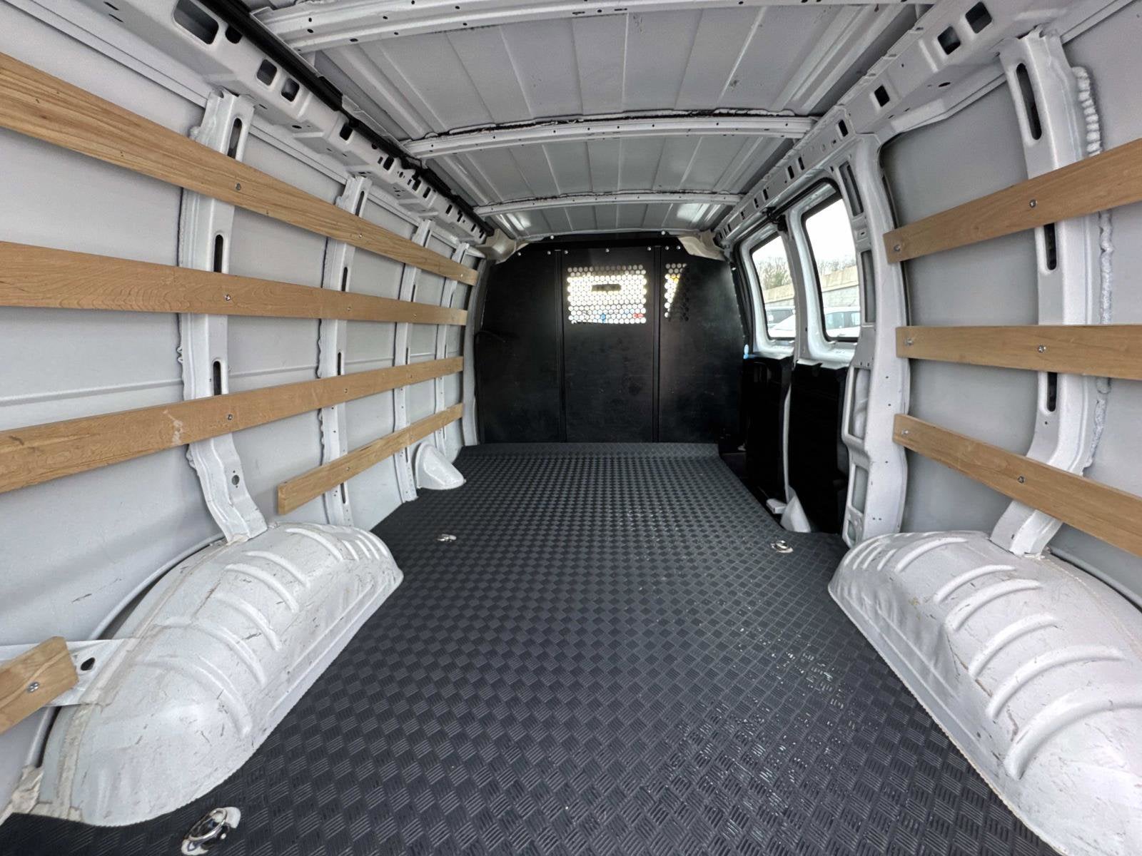 2023 Chevrolet Express Cargo 2500 WT