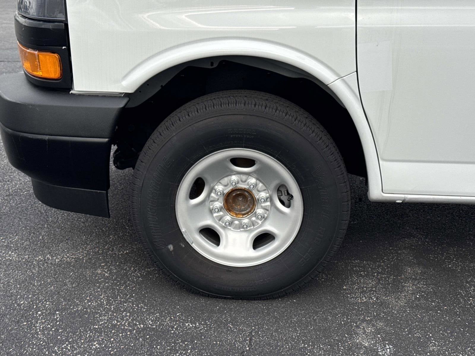 2025 Chevrolet Express Cargo 2500 WT