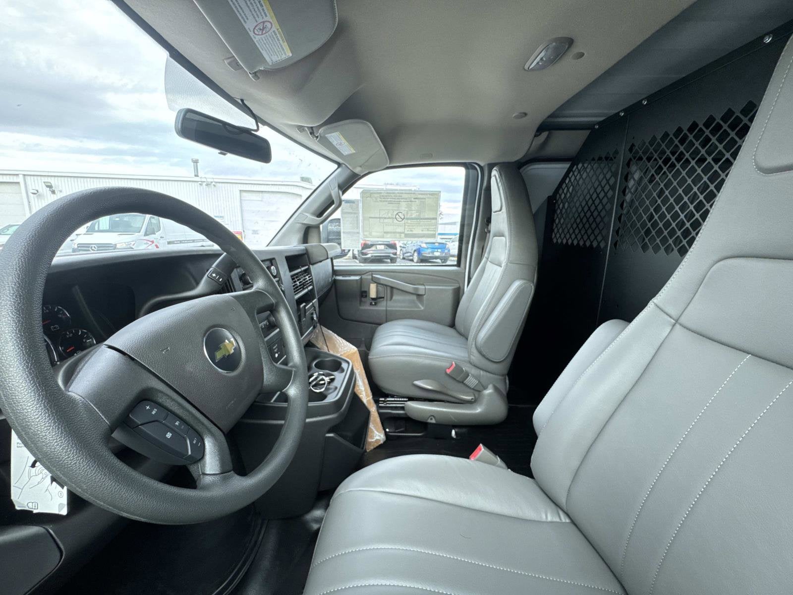 2025 Chevrolet Express Cargo 2500 WT