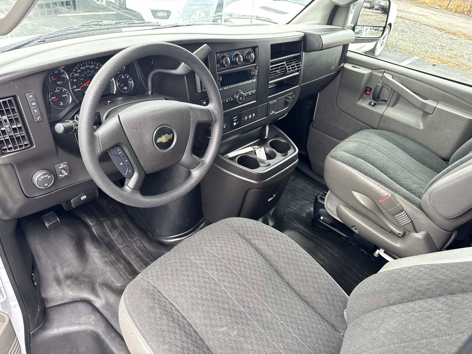 2024 Chevrolet Express Cargo 2500 WT