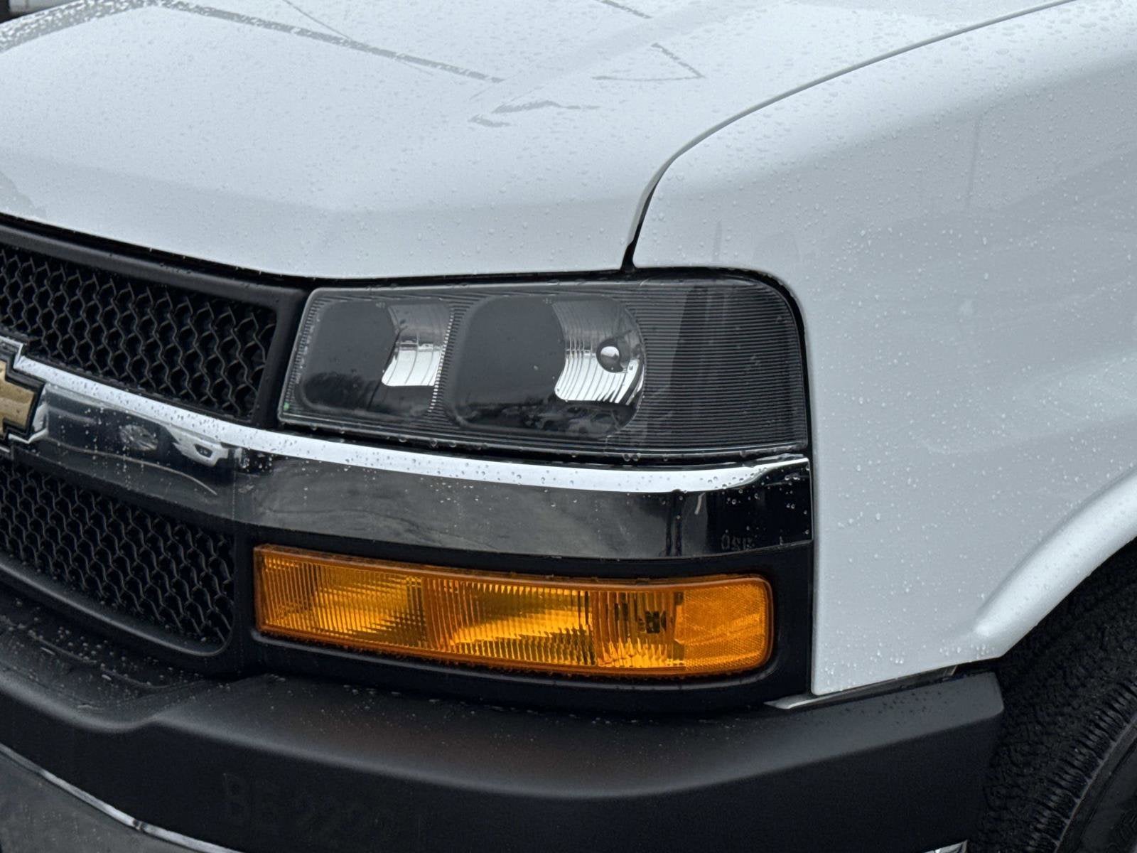 2024 Chevrolet Express Cargo 2500 WT