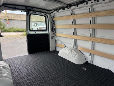 2024 Chevrolet Express Cargo 2500 WT