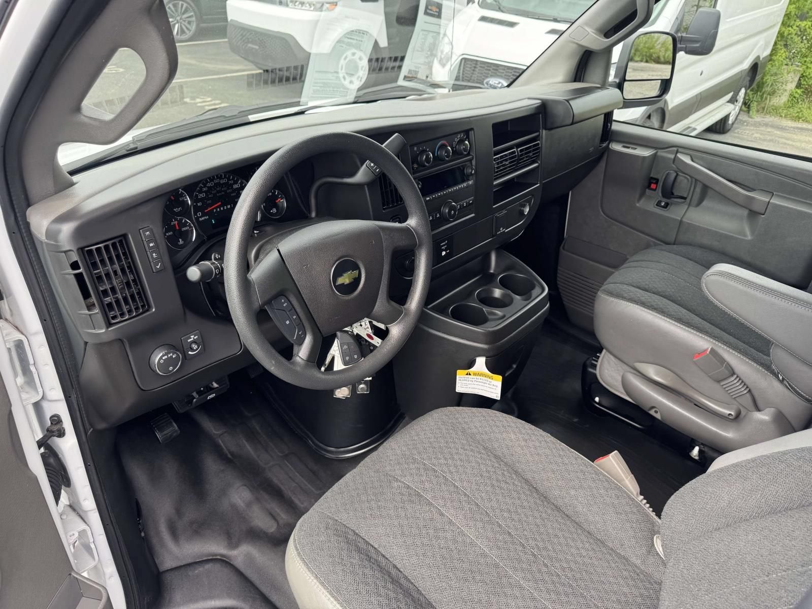 2024 Chevrolet Express Cargo 2500 WT