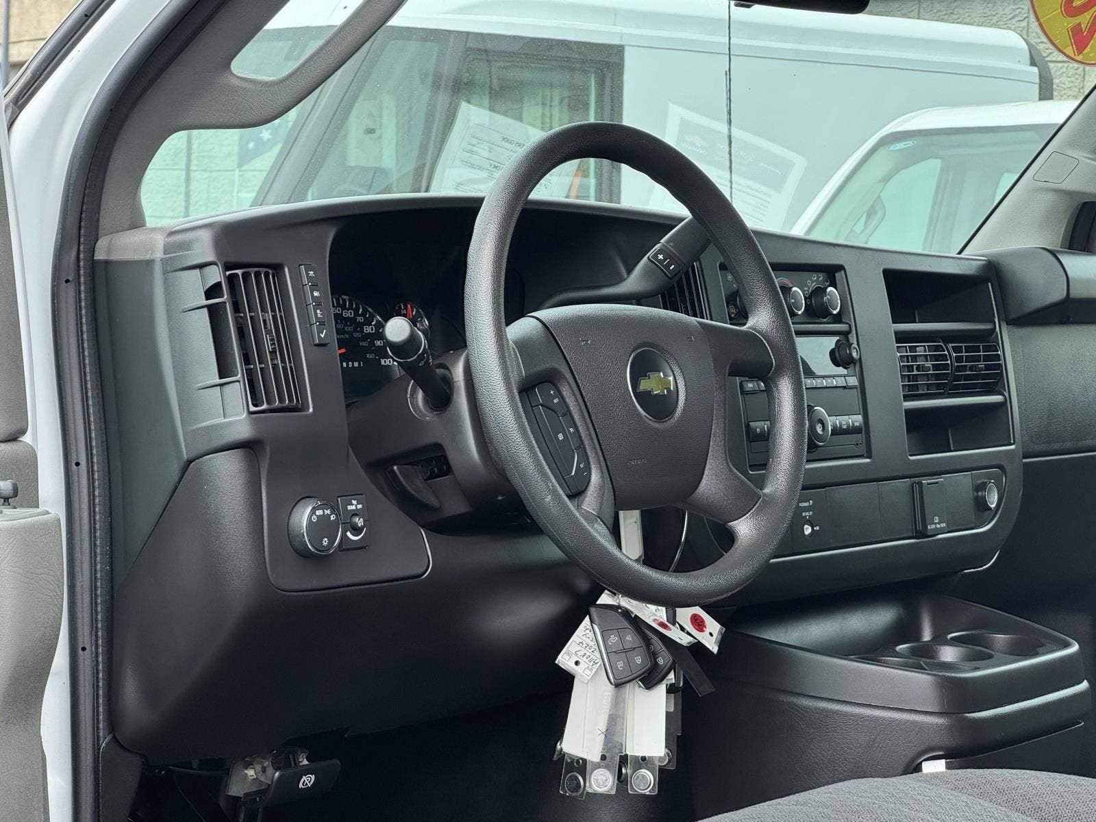 2024 Chevrolet Express Cargo 2500 WT