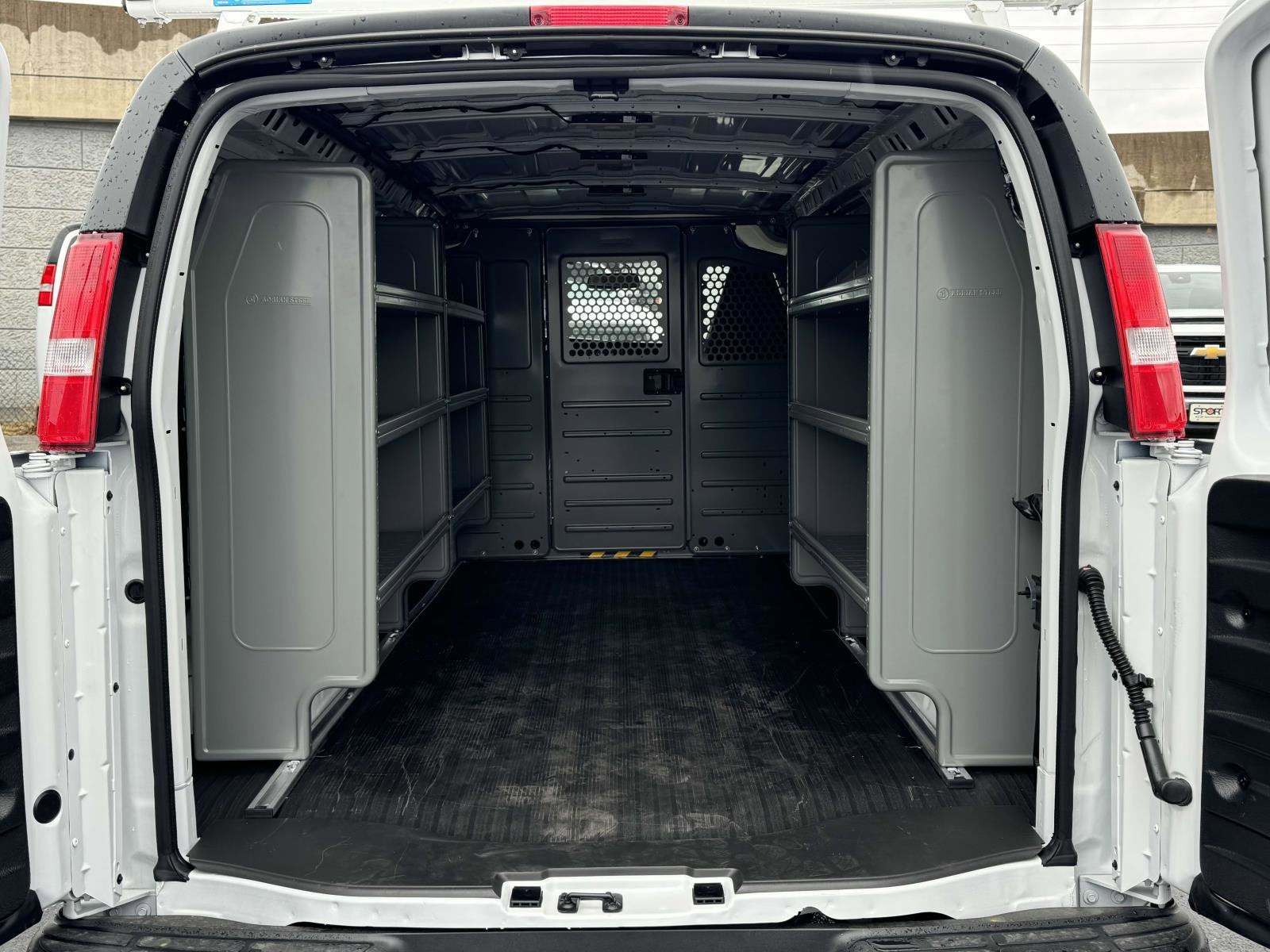 2025 Chevrolet Express Cargo 2500 WT