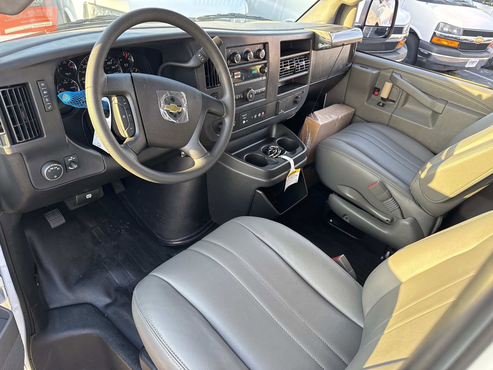 2025 Chevrolet Express Cargo 2500 WT