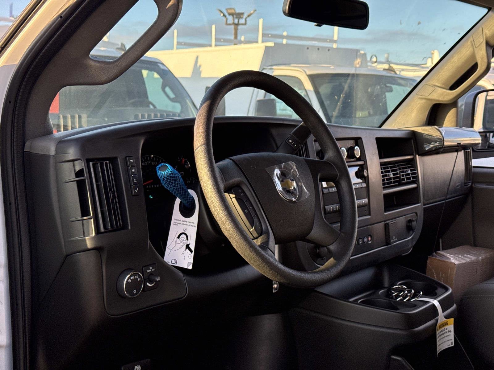 2025 Chevrolet Express Cargo 2500 WT