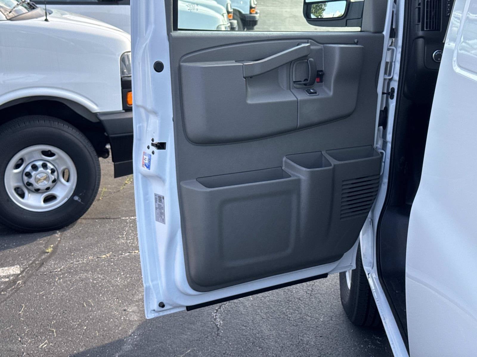 2026 Chevrolet Express Cargo WT