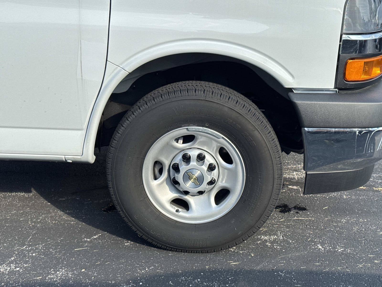 2026 Chevrolet Express Cargo WT