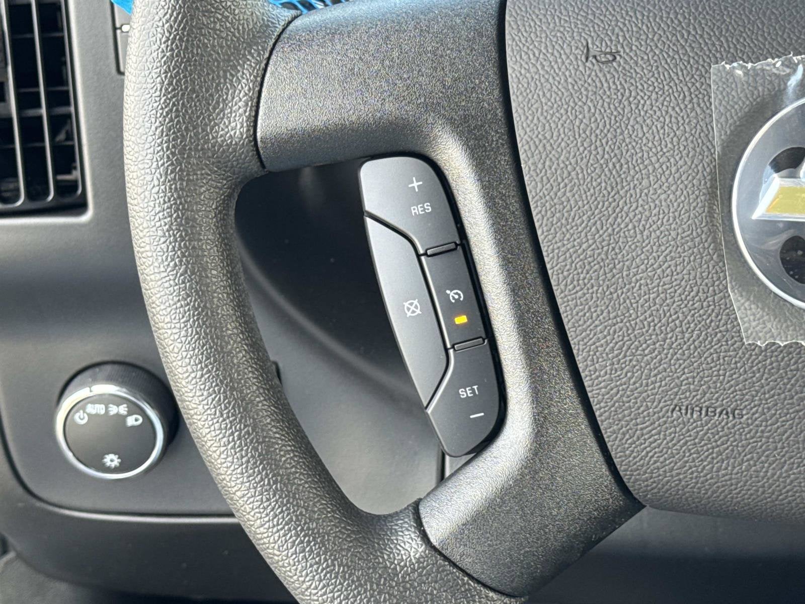 2025 Chevrolet Express Cargo 2500 WT