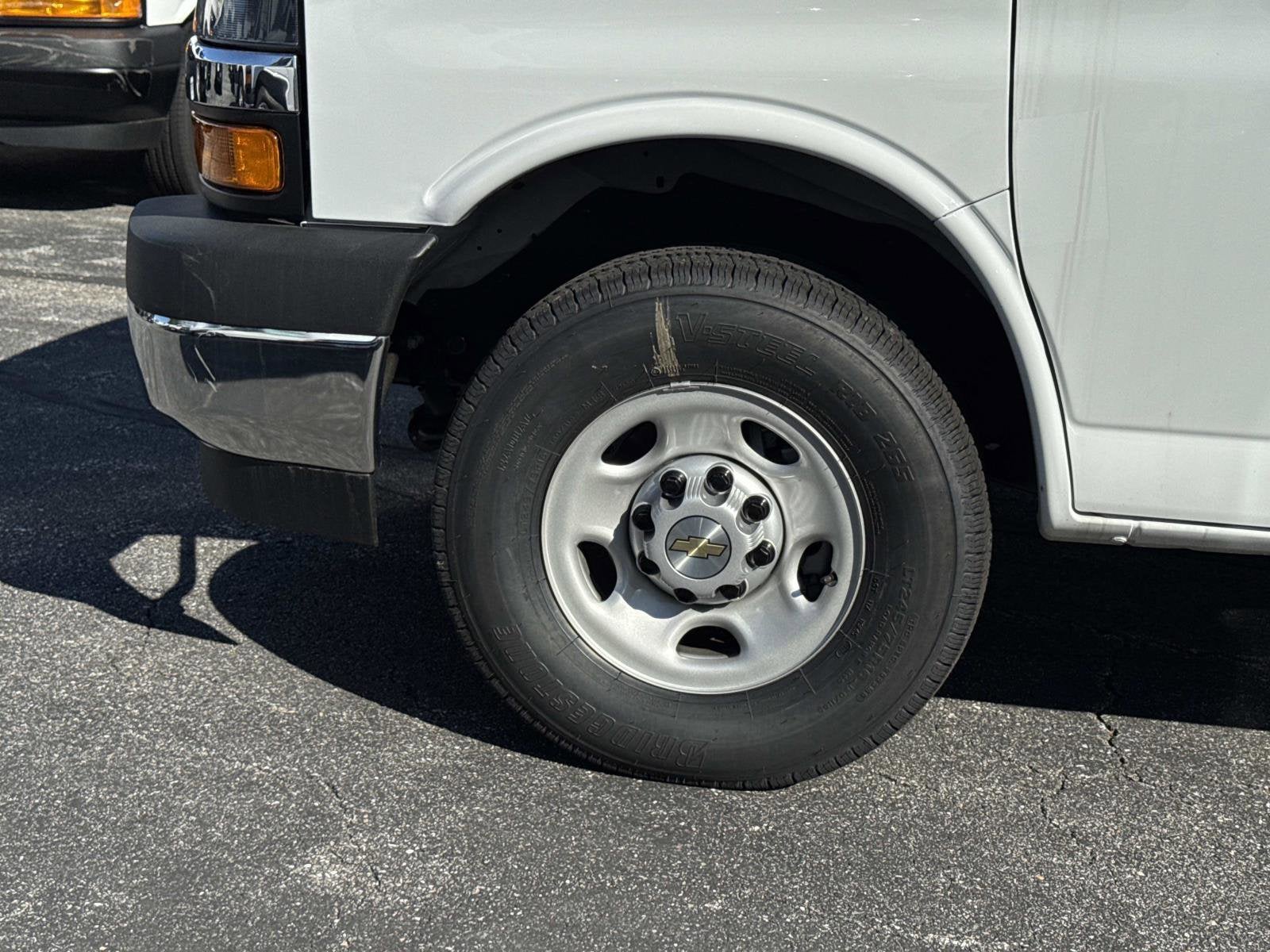 2026 Chevrolet Express Cargo WT