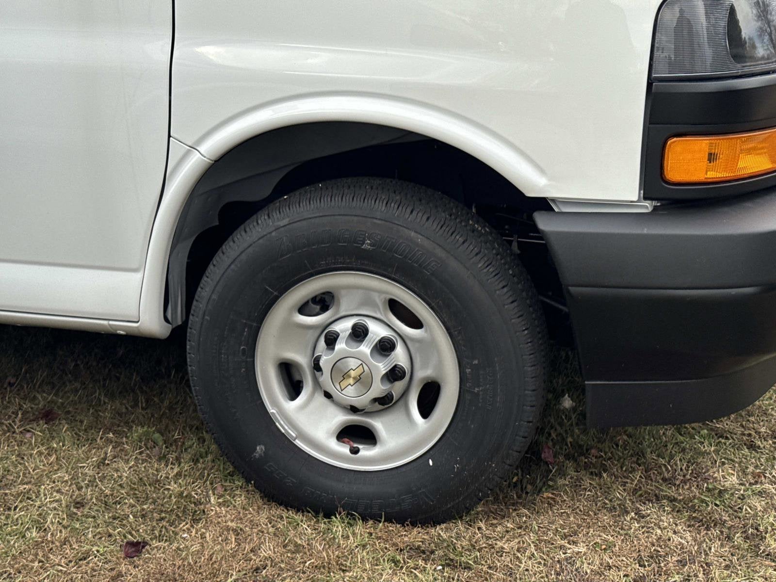 2025 Chevrolet Express Cargo 2500 WT