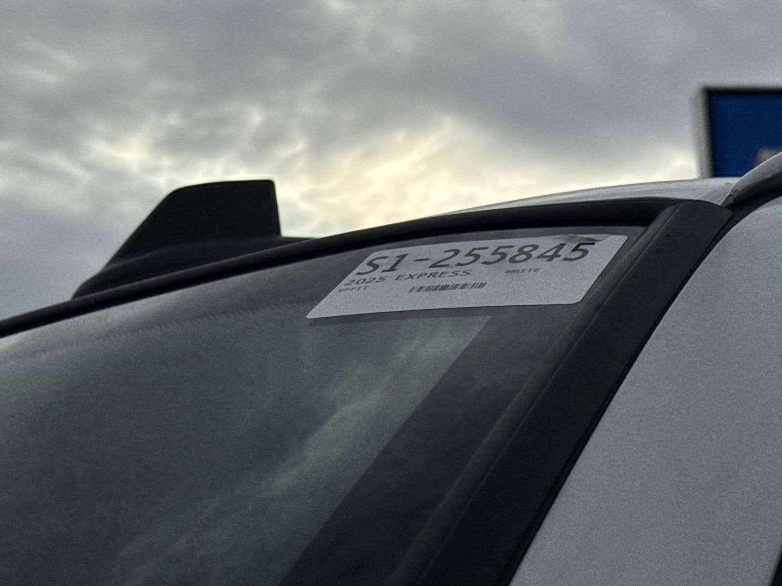 2025 Chevrolet Express Cargo 2500 WT