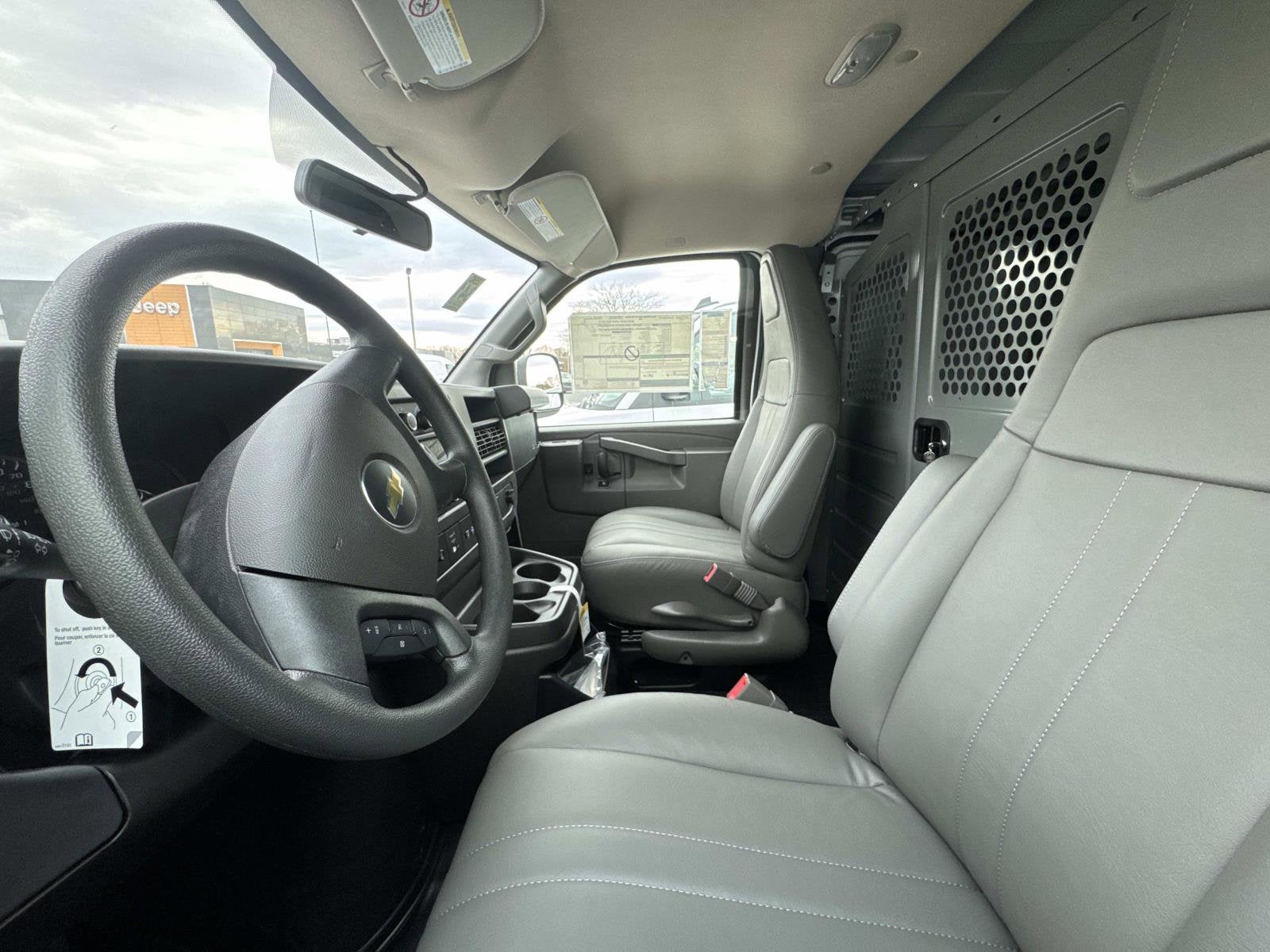 2025 Chevrolet Express Cargo 2500 WT