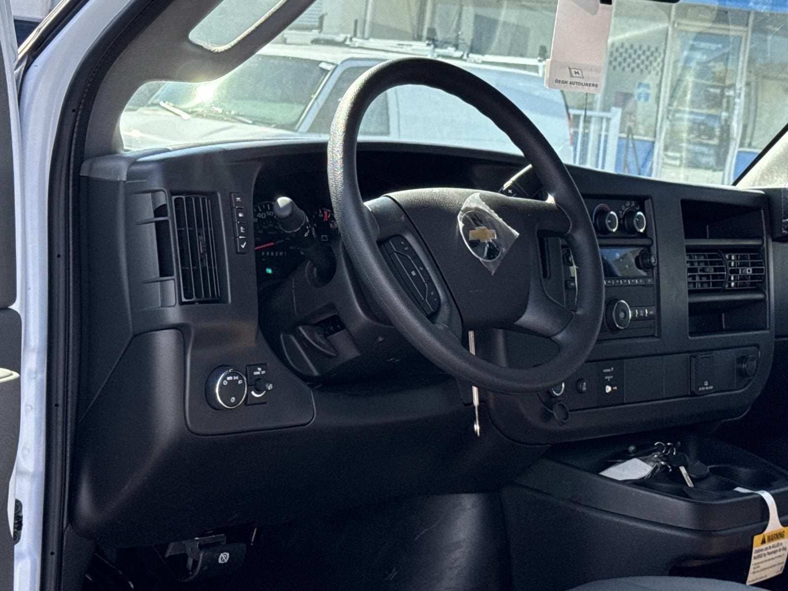 2026 Chevrolet Express Cargo WT