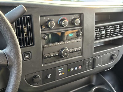 2025 Chevrolet Express Cargo WT