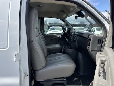 2025 Chevrolet Express Cargo WT
