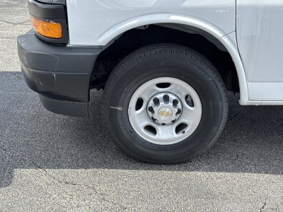 2025 Chevrolet Express Cargo WT