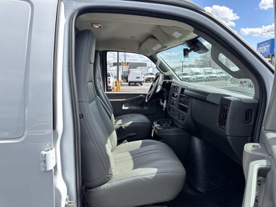 2025 Chevrolet Express Cargo WT