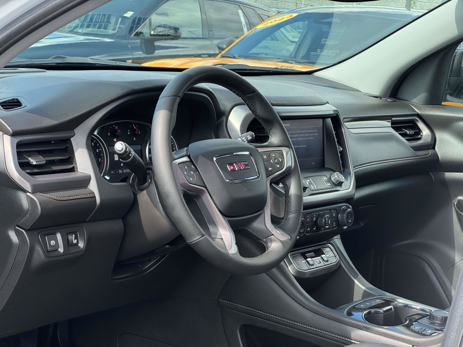 2023 GMC Acadia AT4