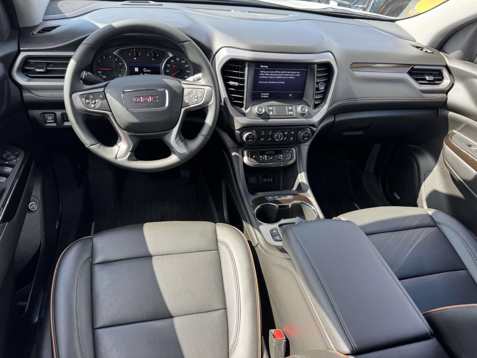 2023 GMC Acadia AT4