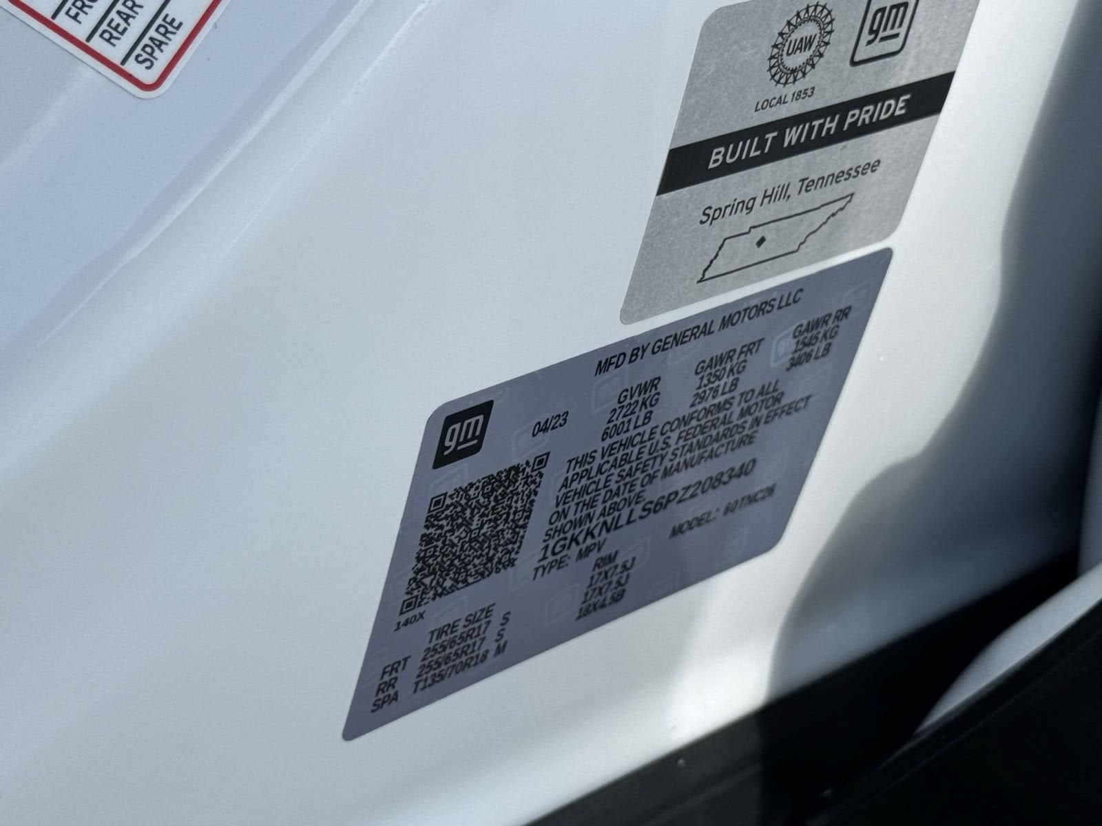 2023 GMC Acadia AT4