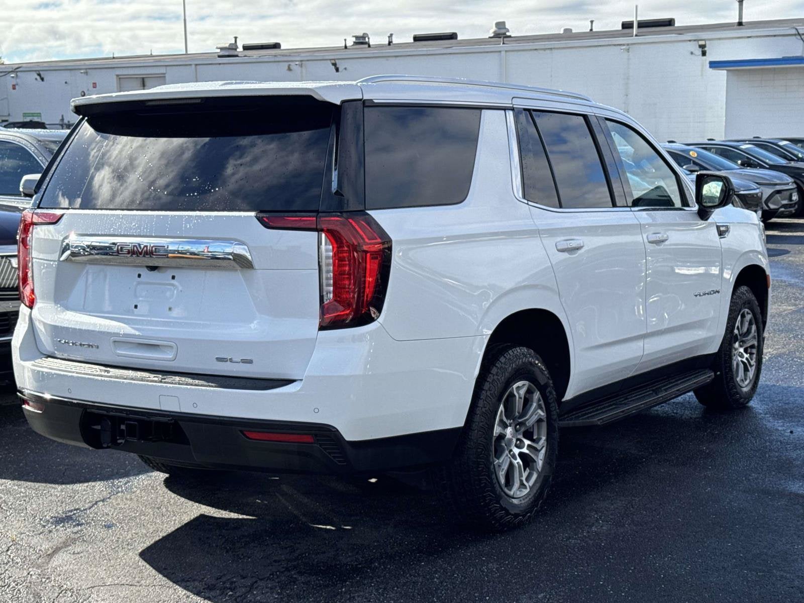2022 GMC Yukon SLE