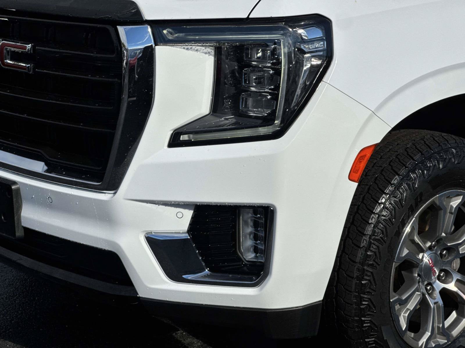 2022 GMC Yukon SLE