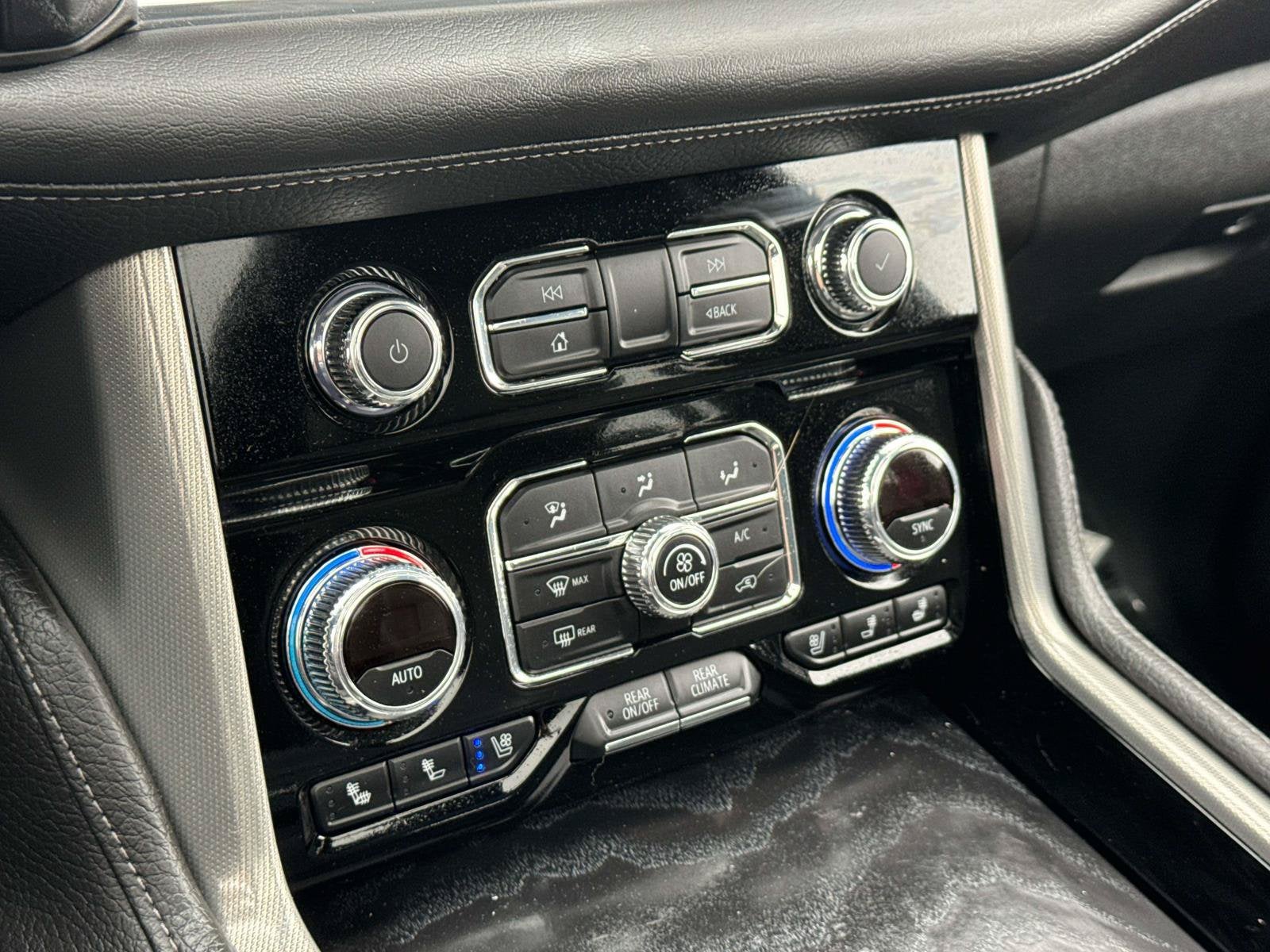 2022 GMC Yukon Denali