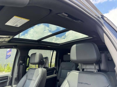2023 GMC Yukon XL Denali