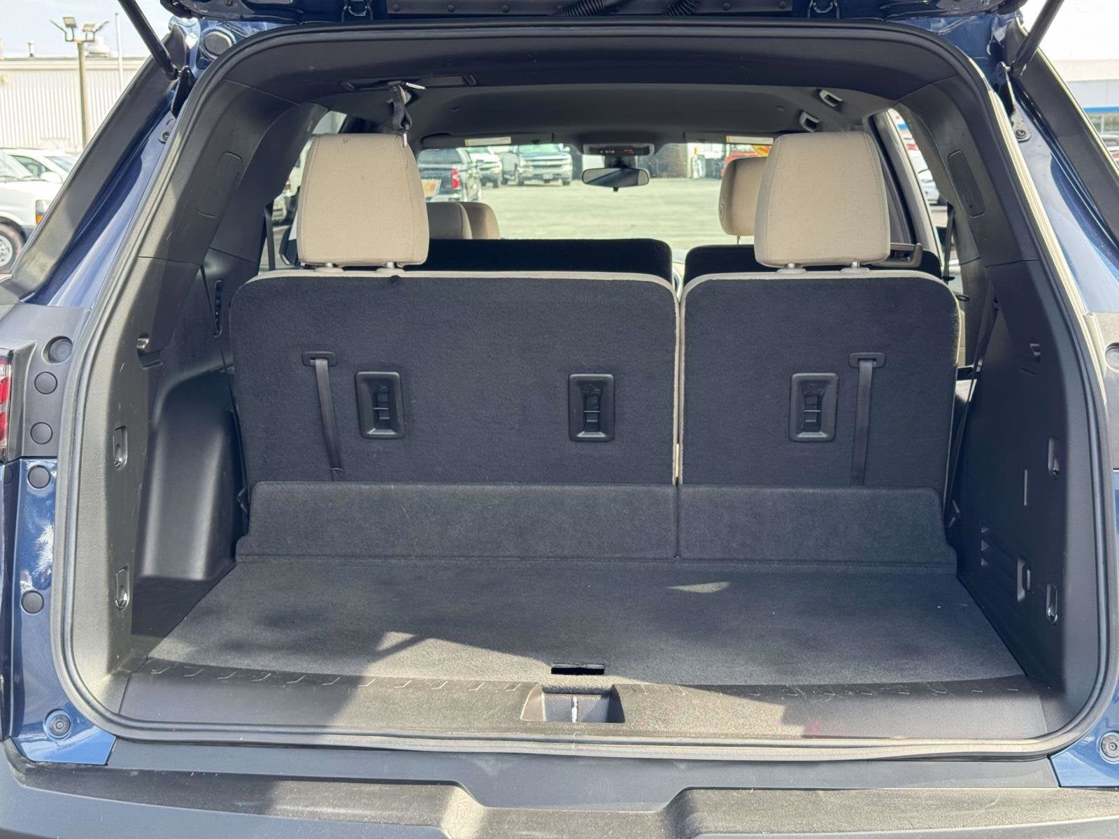 2022 Chevrolet Traverse LS