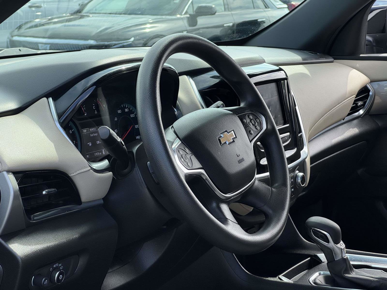 2022 Chevrolet Traverse LS