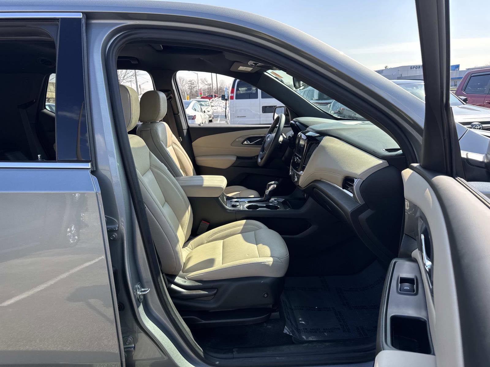 2023 Chevrolet Traverse LS