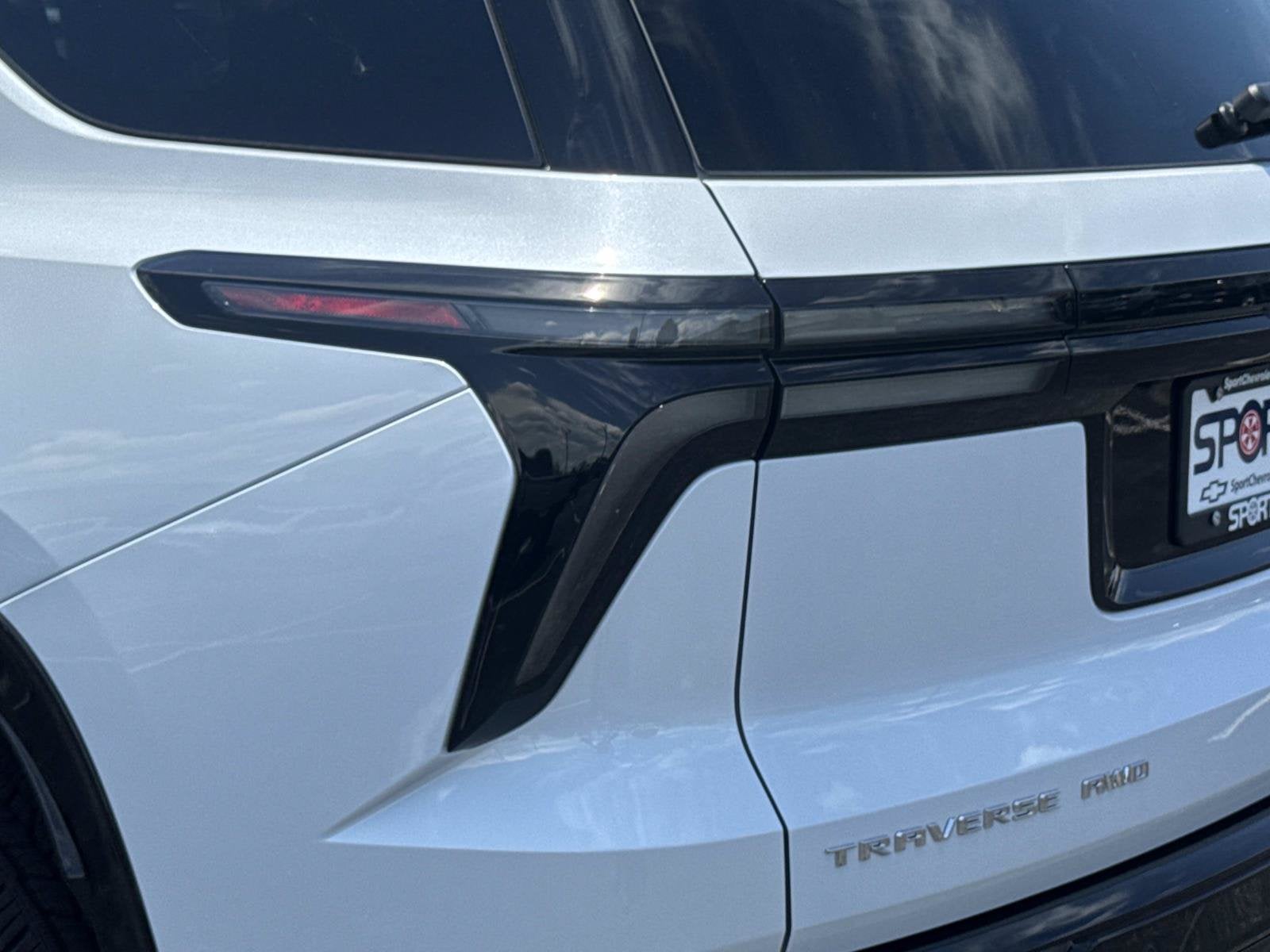 2026 Chevrolet Traverse High Country - Photo 9