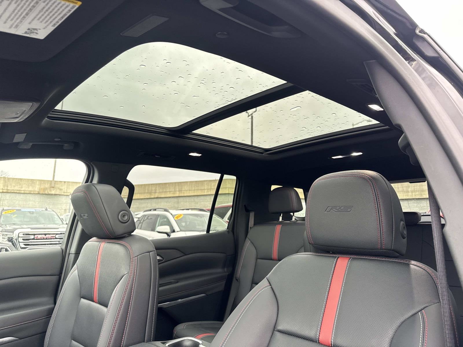 2025 Chevrolet Traverse RS
