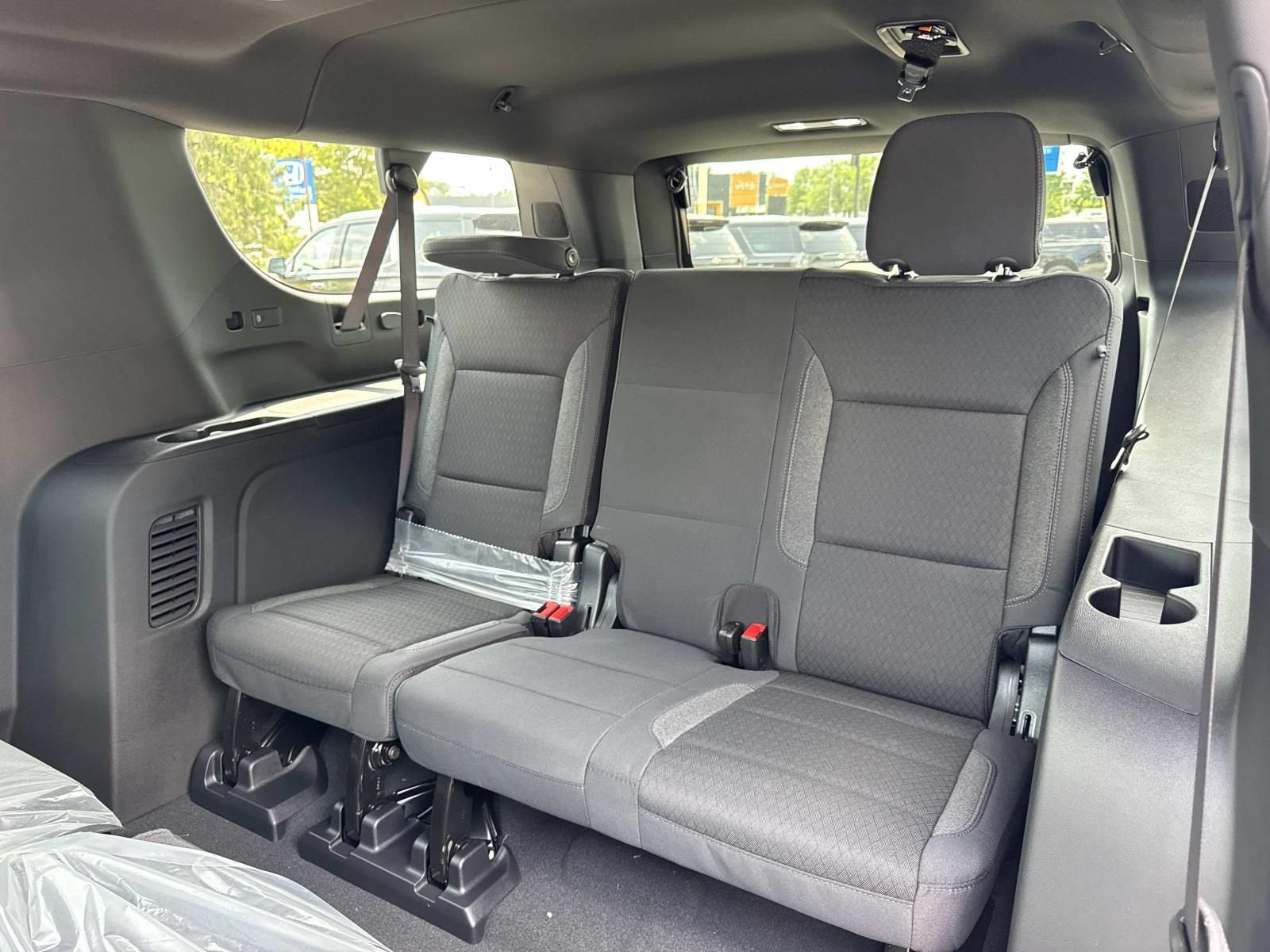 2026 Chevrolet Suburban LS - Photo 18