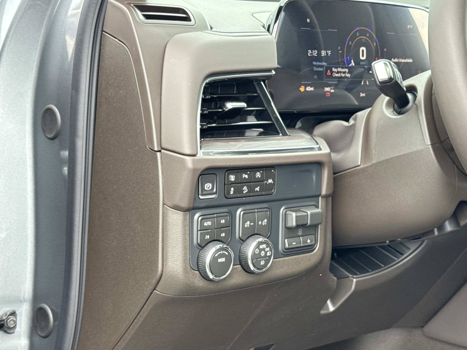2027 Chevrolet Suburban LT