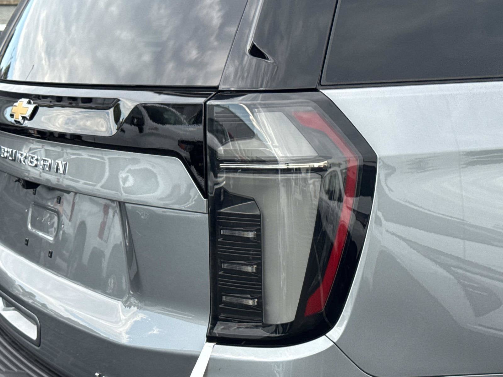 2027 Chevrolet Suburban LT