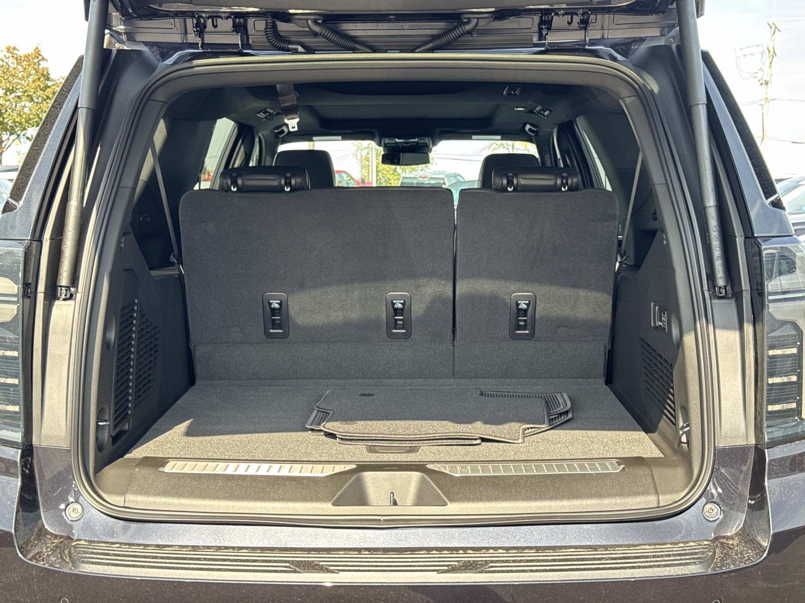 2027 Chevrolet Suburban RST