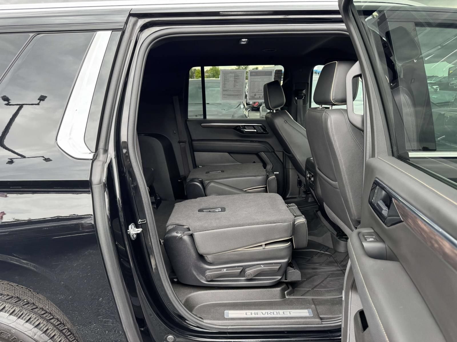 2025 Chevrolet Suburban Premier