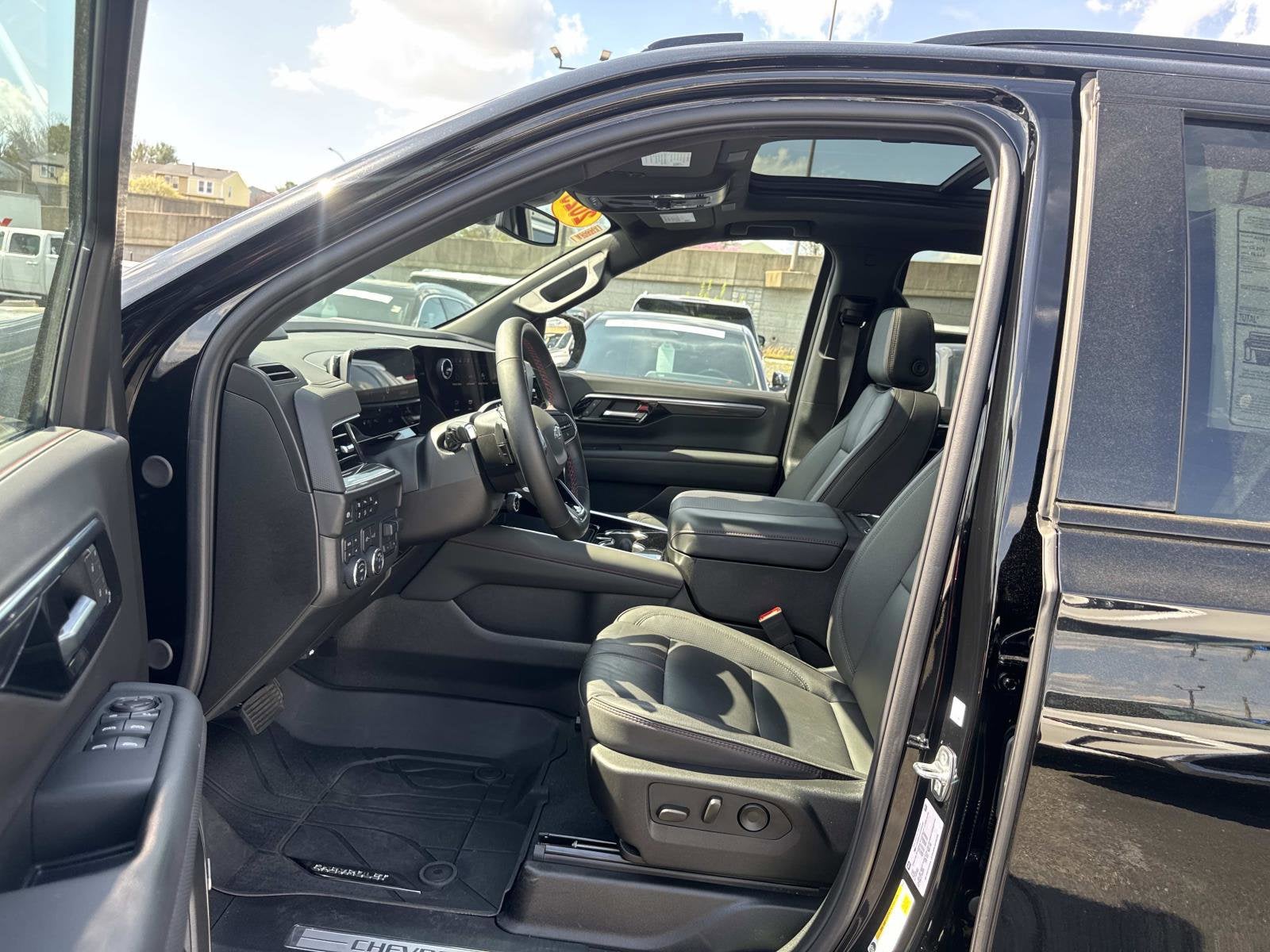 2025 Chevrolet Tahoe RST