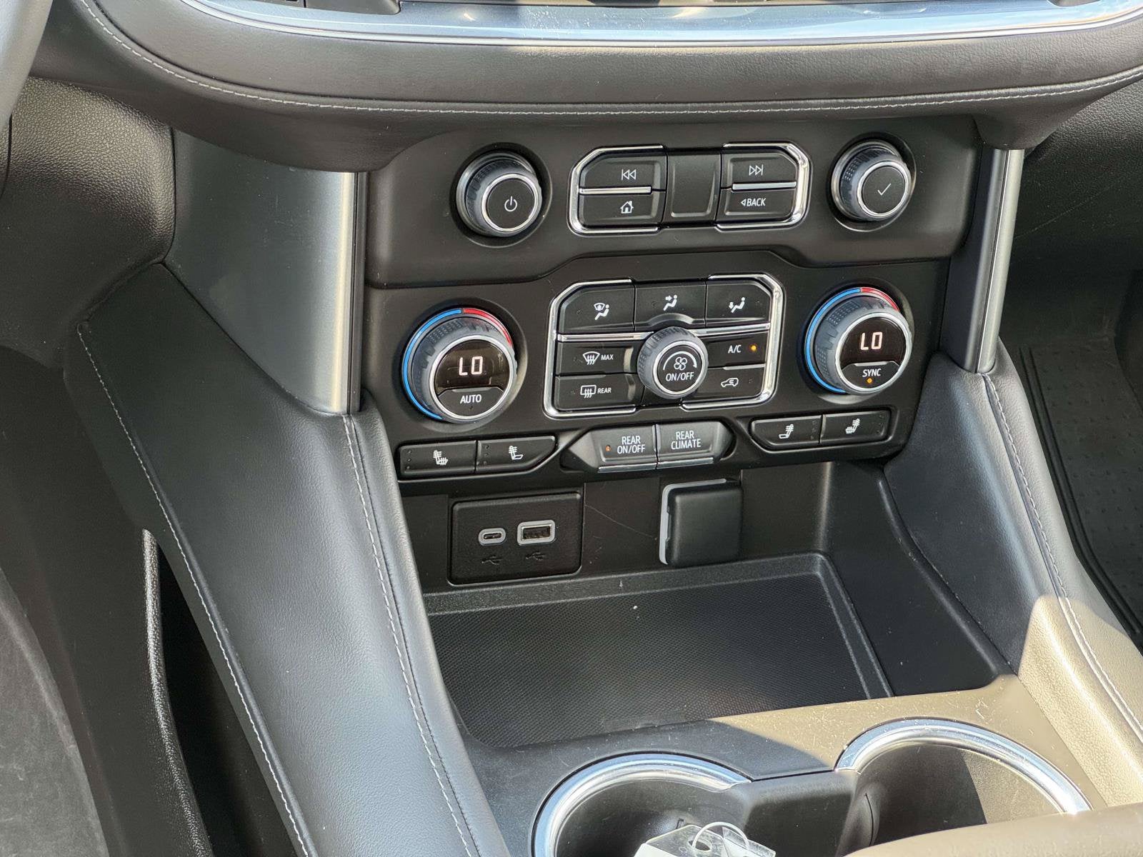 2023 Chevrolet Suburban LT