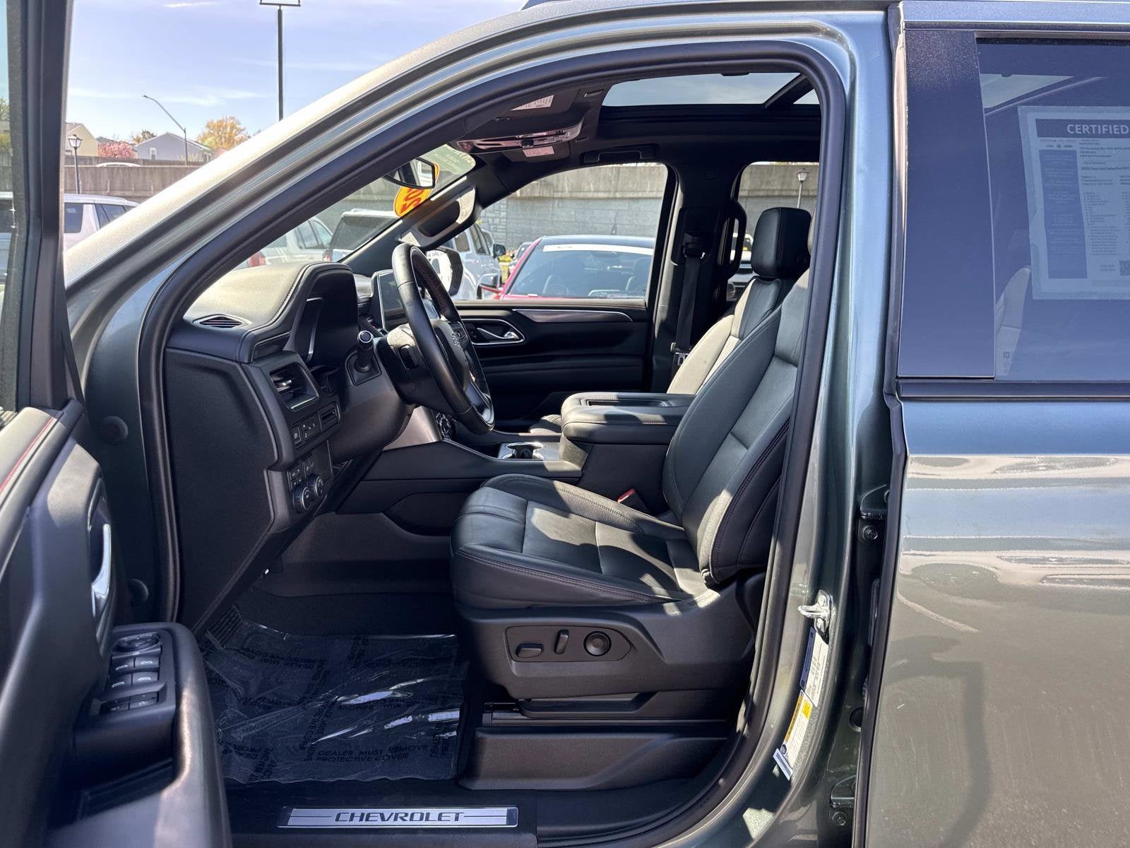 2023 Chevrolet Suburban RST