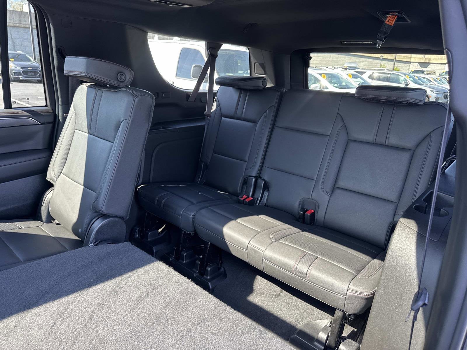 2023 Chevrolet Suburban RST