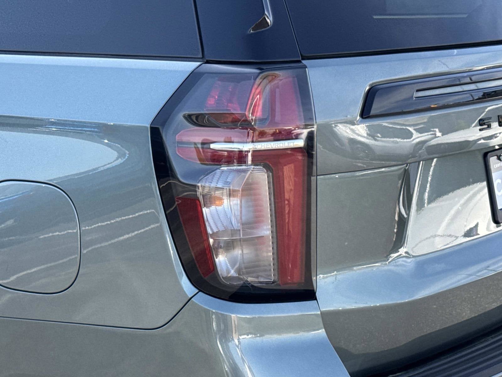 2023 Chevrolet Suburban RST