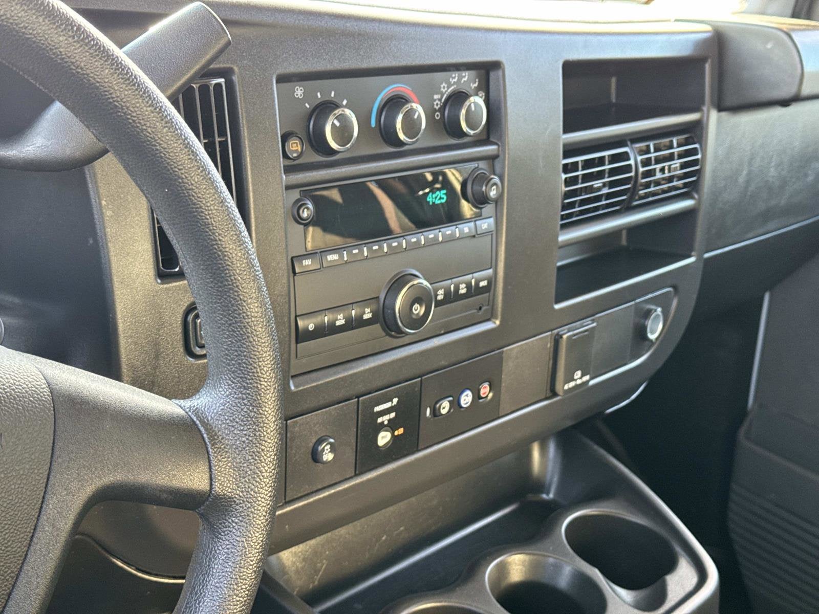 2024 GMC Savana Cargo 2500 Work Van