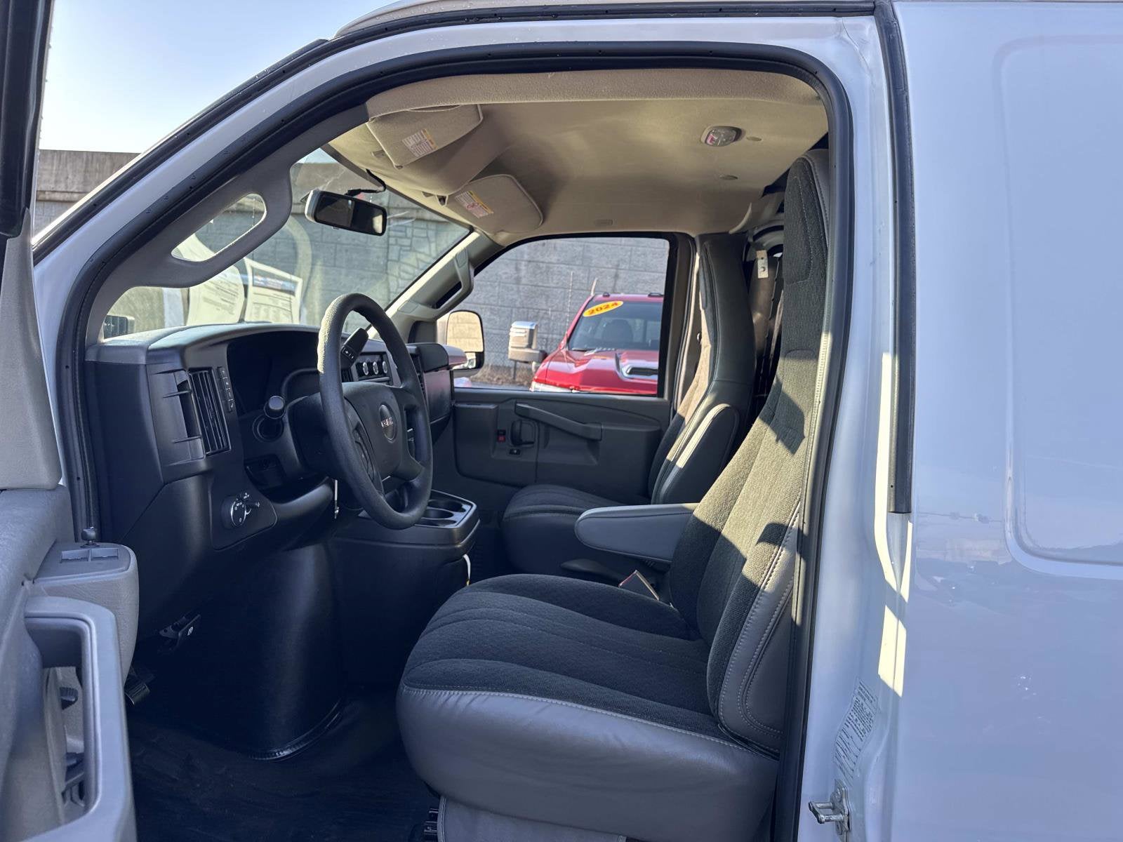 2024 GMC Savana Cargo 2500 Work Van