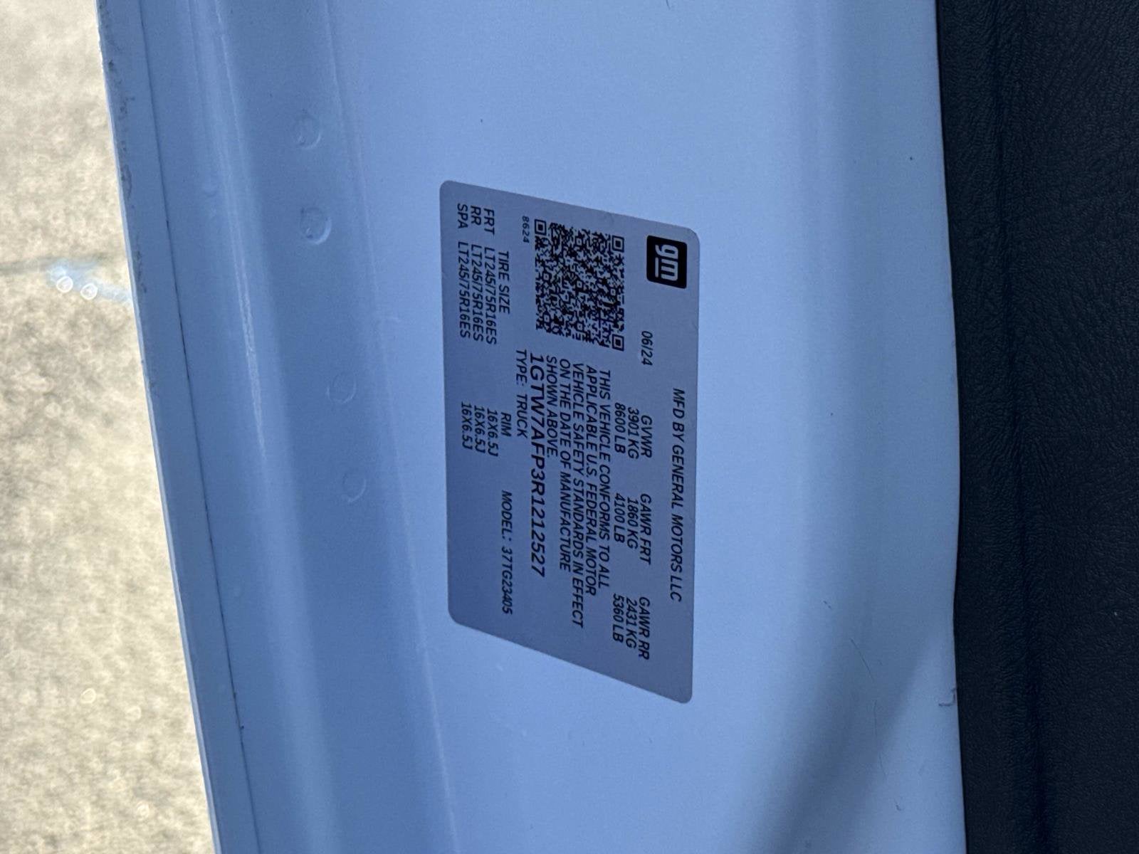 2024 GMC Savana Cargo 2500 Work Van