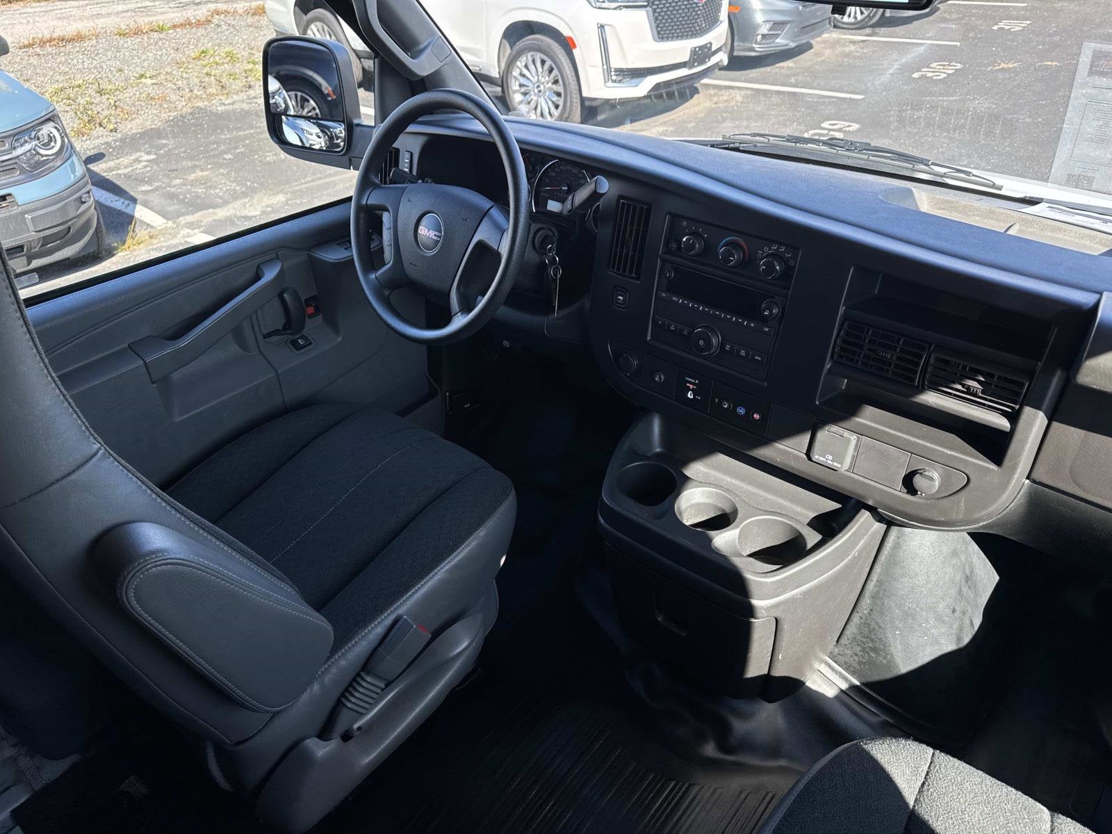 2023 GMC Savana Cargo 2500 Work Van