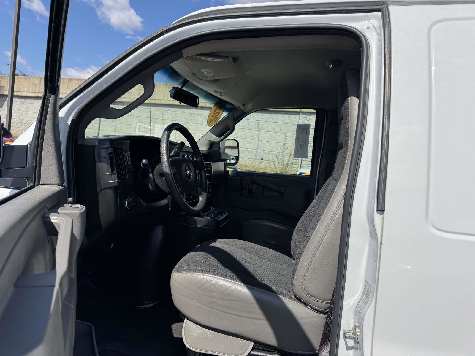 2021 GMC Savana Cargo 2500 Work Van